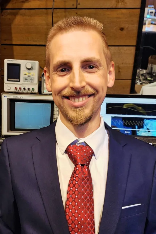 David Cherry Lead Electrical Engineer (1)